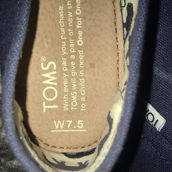 Toms - Picture 7 of 7